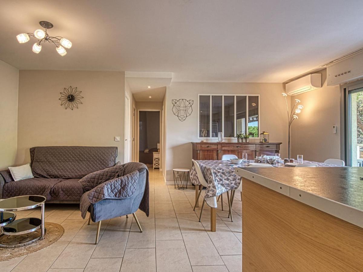 Apartment Les Jardins De Phebus By Interhome *